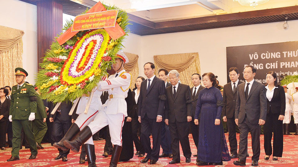 Khoảnh khắc lắng lòng tại lễ viếng nguyên Thủ tướng Phan Văn Khải